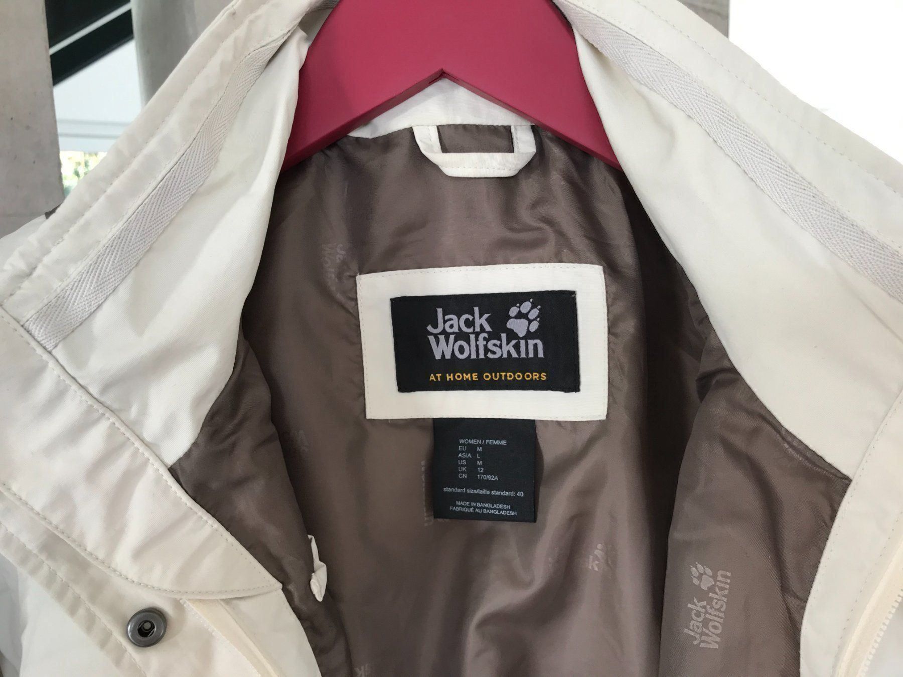 Jack Wolfskin Giacche: Jack Wolfskin Jacke beige – Usato da Wisen SO venduto da Ihunter