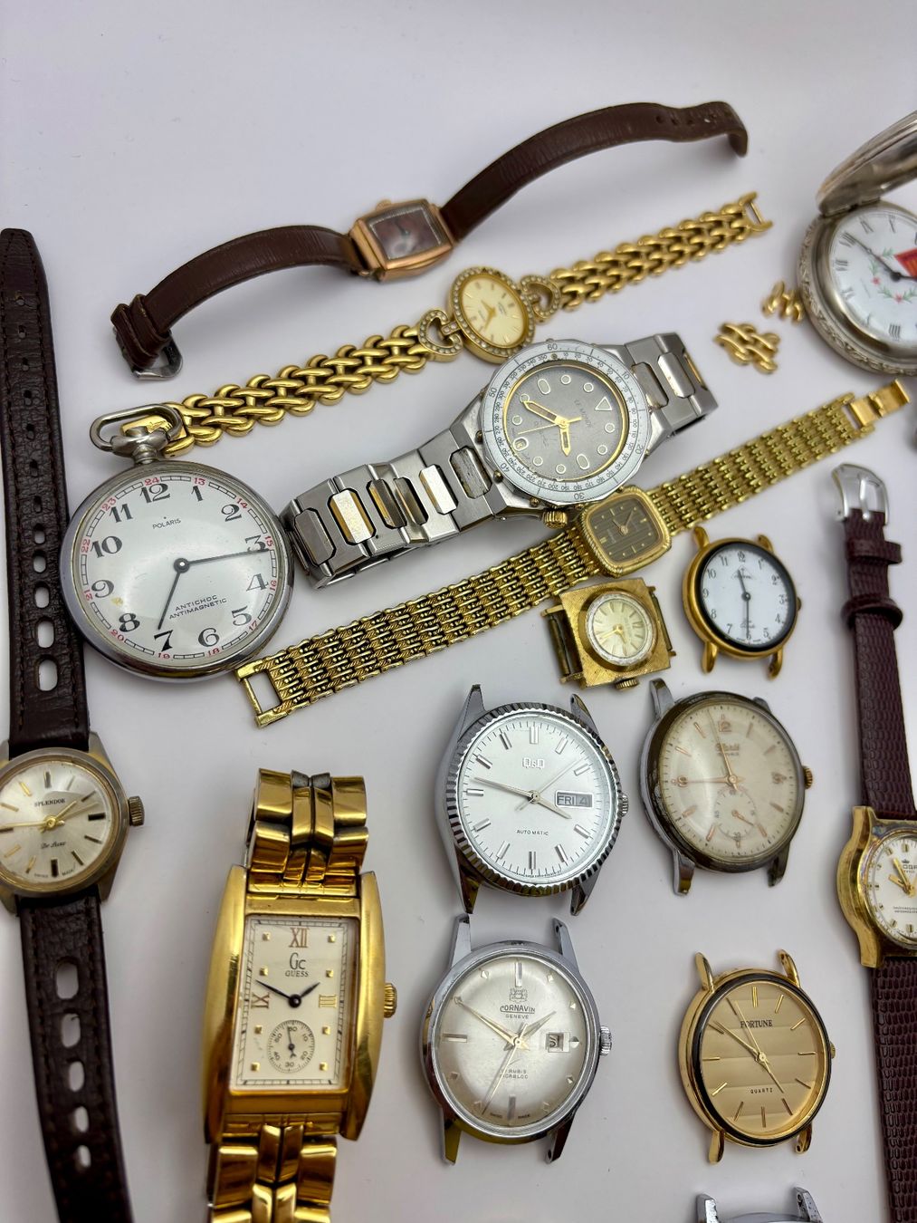 Bucherer Uhren: Mega Uhrenlot – Defekt aus Rorschach von ZeitWerk.10 7