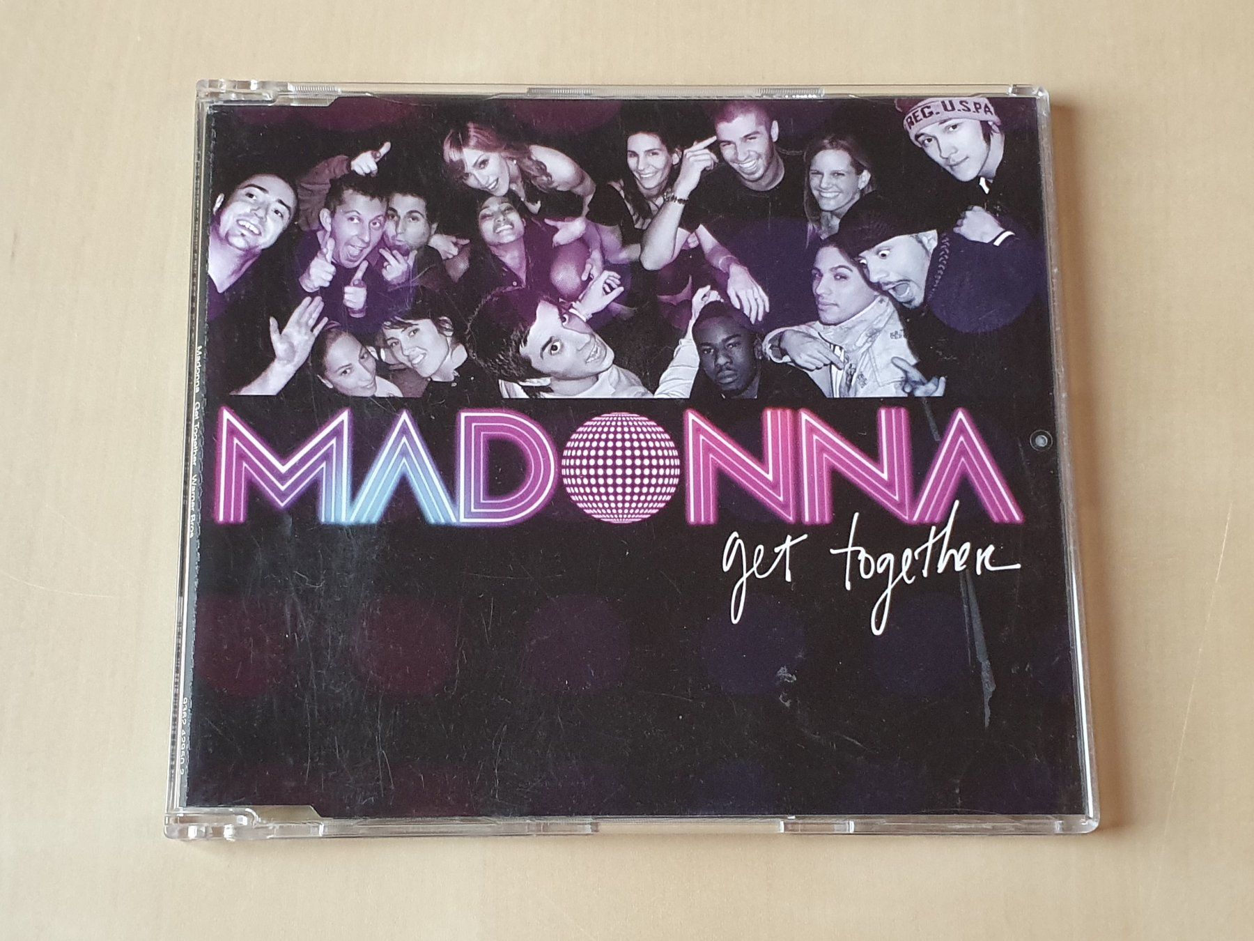CDs: Madonna get together – Gebraucht aus Stansstad von collectorsshop