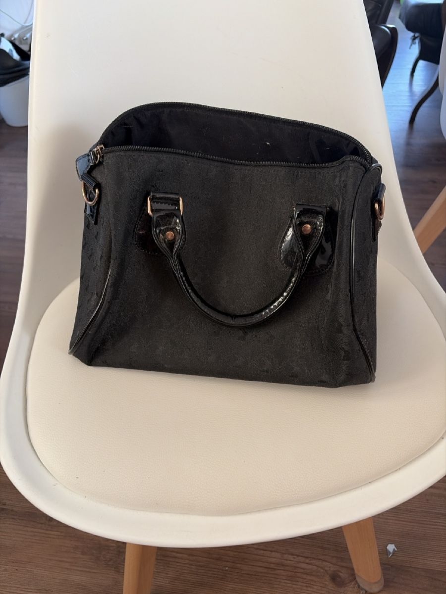 Sacs: Handtasche schwarz mit Muster guter Zustand – Défectueux à Opfershofen TG par dan_nxk8 2