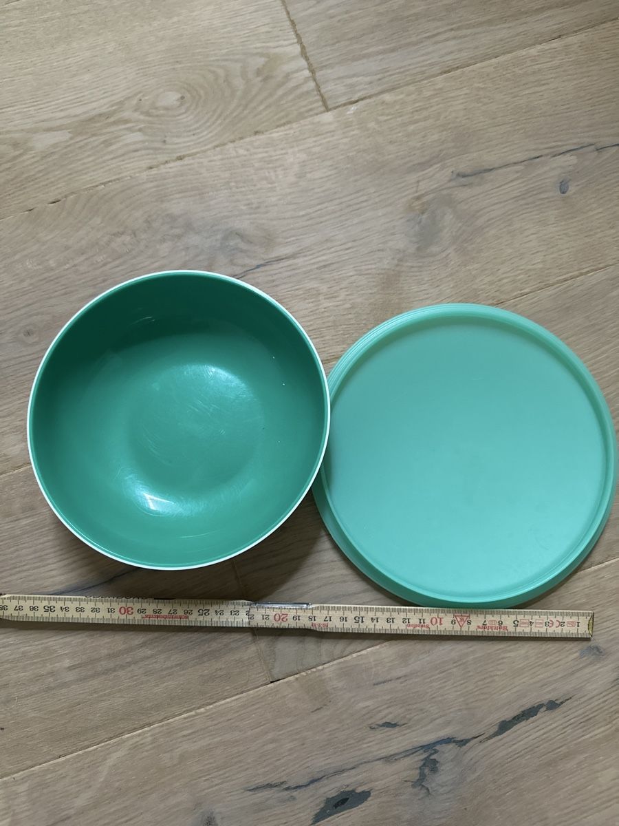 Ciotole: Tupperware Schüssel, Grün mit Deckel – Usato da Herzogenbuchsee venduto da GyK87 1