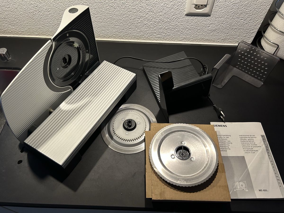 Siemens Küchengeräte: Siemens Allesschneider MS6500 - – Gebraucht aus Leuzigen von nora999 5