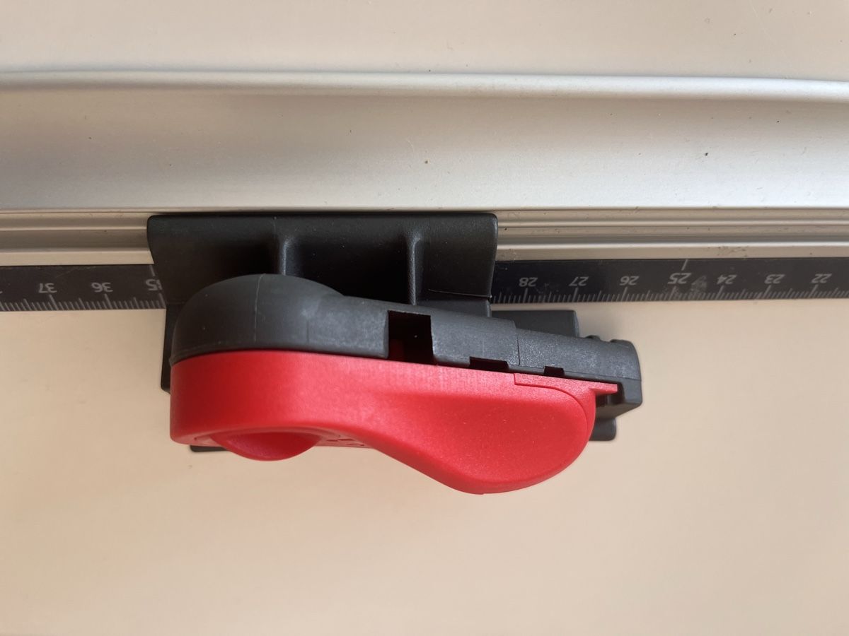Alle Werkzeuge: Maped regle coupe passe-partout – Gebraucht aus Boudry von martin8mum 2
