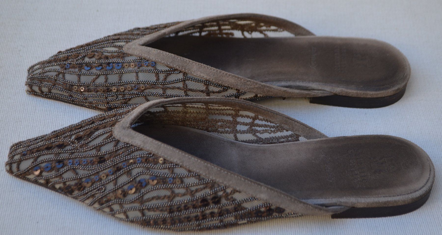 Brunello Cucinelli Damenschuhe: Brunello Cucinelli Mules 38 – Gebraucht aus Collonges von Auganien 4