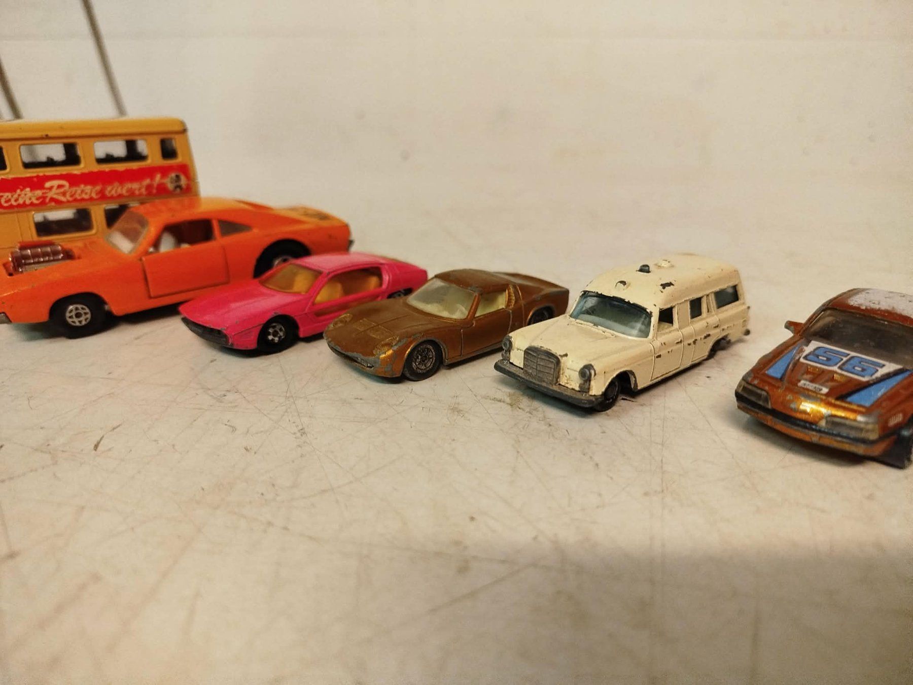 Matchbox Modellautos: 9 X Matchbox – Gebraucht aus La Chaux-de-Fonds von Emmaus2300CDF 1