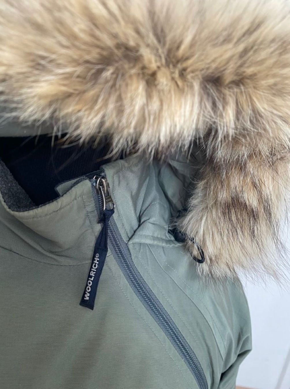 Woolrich Jacken: Hochwertige Original Woolrich Daunenjacke Olive – Gebraucht aus Buchs ZH von crazyhandbaggirl123 5