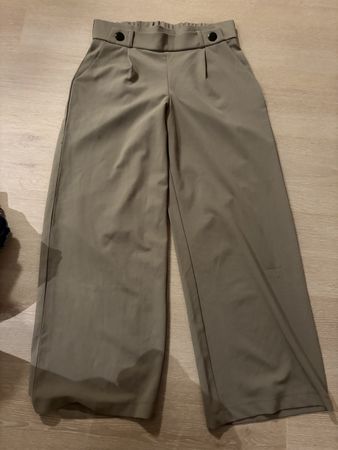 Stoff Hose von Only JDY beige Grösse L/32