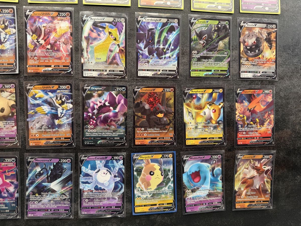 Pokémon Sammelbilder & Trading cards: 72 x Pokémon V Karten – Gebraucht aus Kaiseraugst von 420n 6