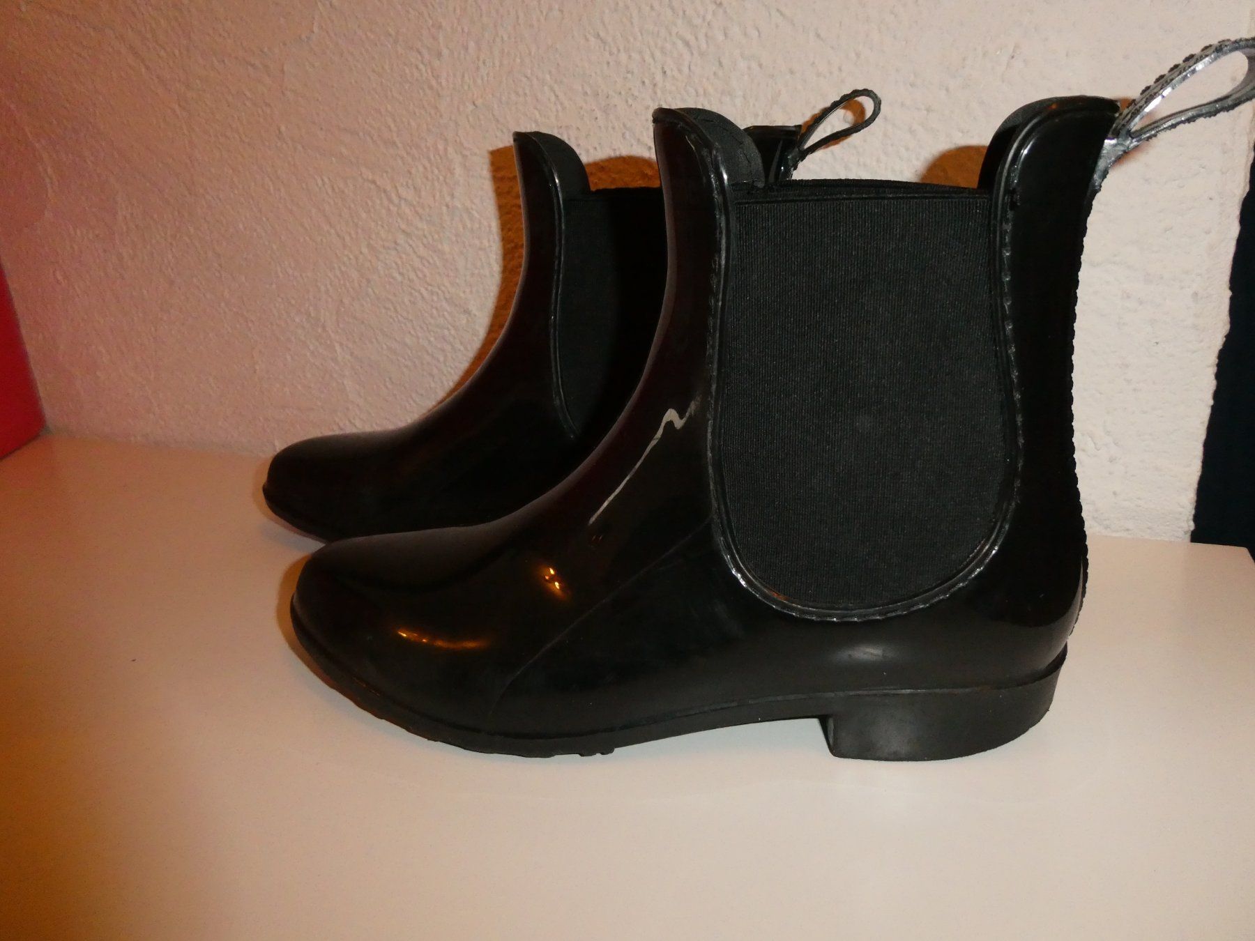 Scarpe per ragazze: Gummistiefel Gr. 36 – Usato da Mels venduto da KOSL