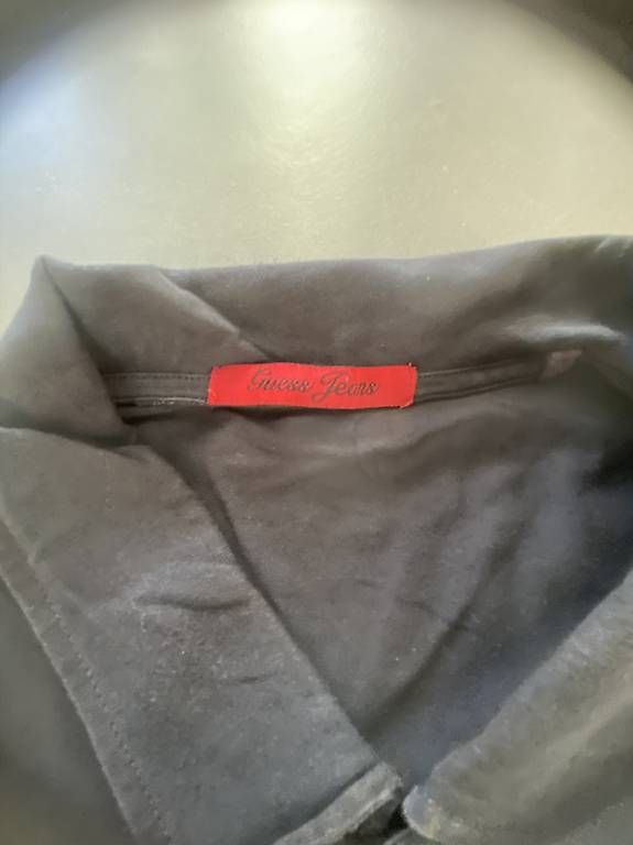 Magliette Polo: Vendo maglia GUESS JEANS – Usato da Gordola venduto da Funghy 1