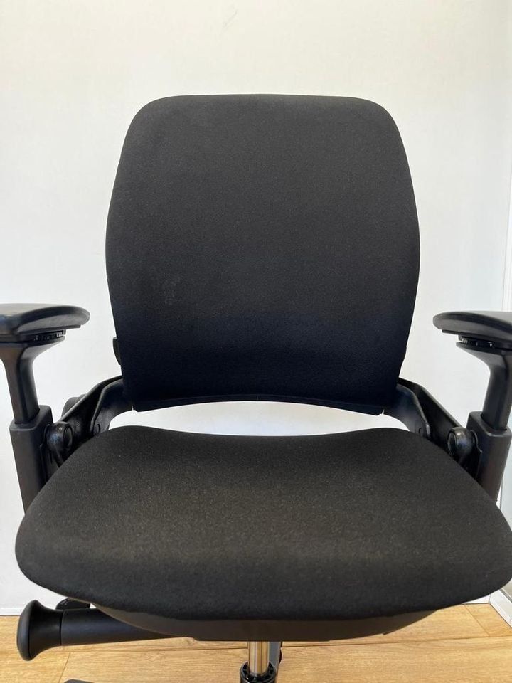 Steelcase Chaises: Refurbished Steelcase Leap V2 Full Option – D'occasion à Purmerend par Offeco 7