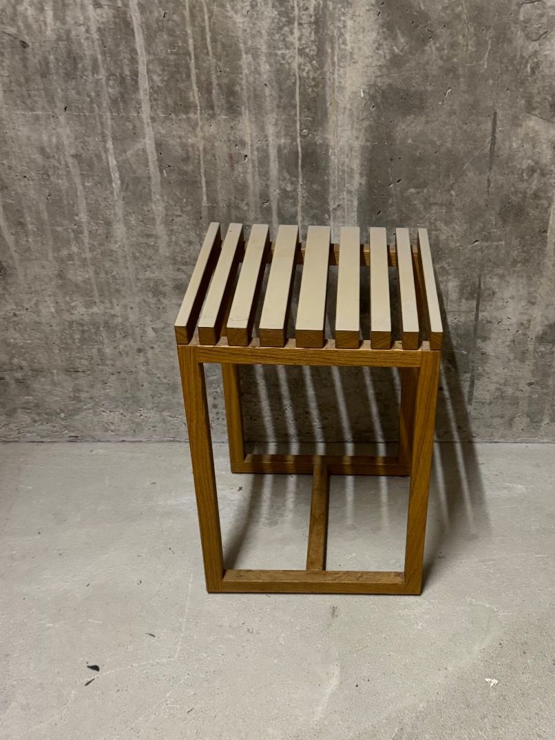 Comodini: Holz Hocker/Beistelltisch – Usato da Zürich venduto da IMP
