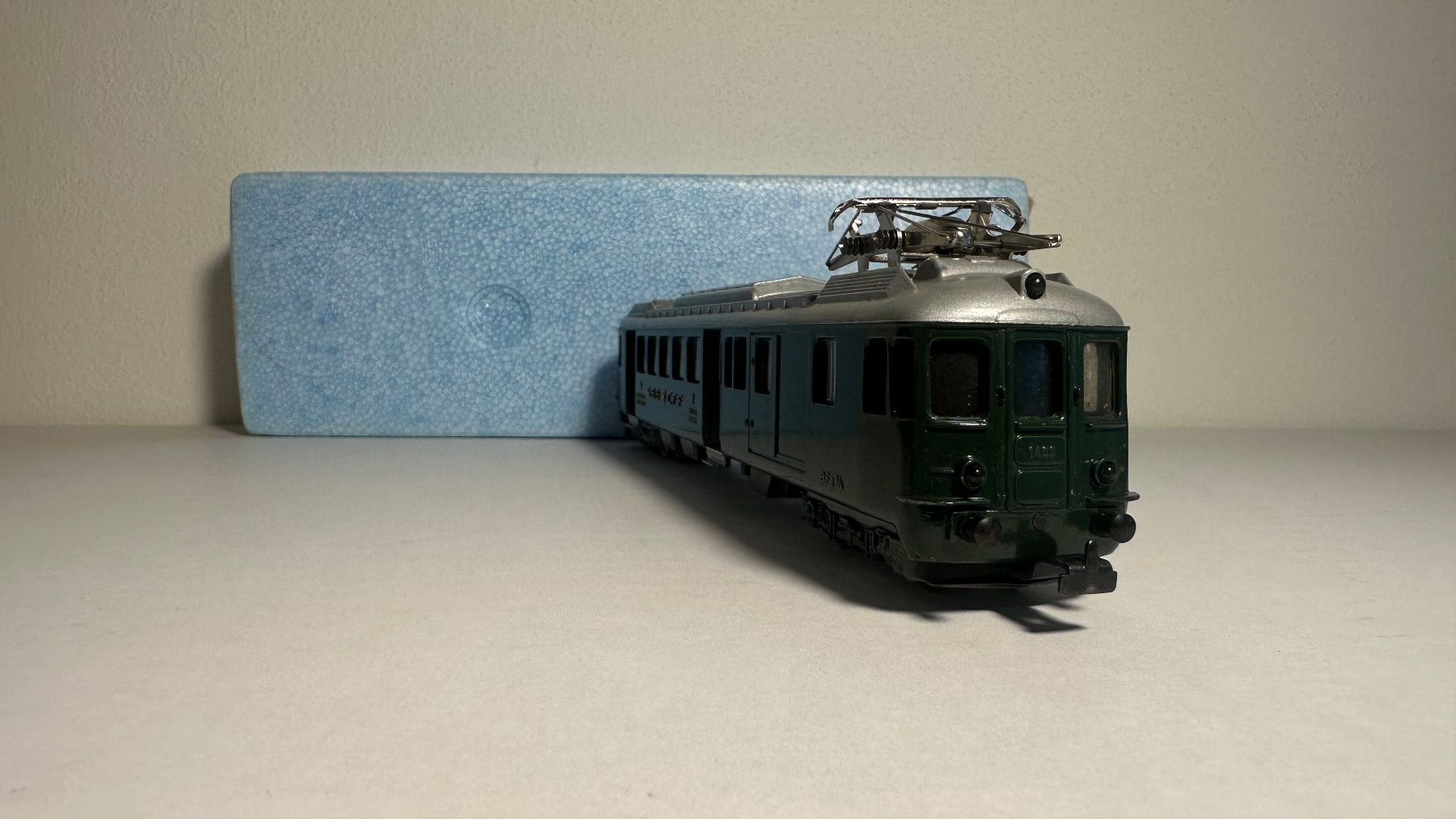Hag Modellini di ferrovie: HAG Triebwagen BFe 4/4 SBB H0 – Usato da Biel/Bienne venduto da aquitaine 2