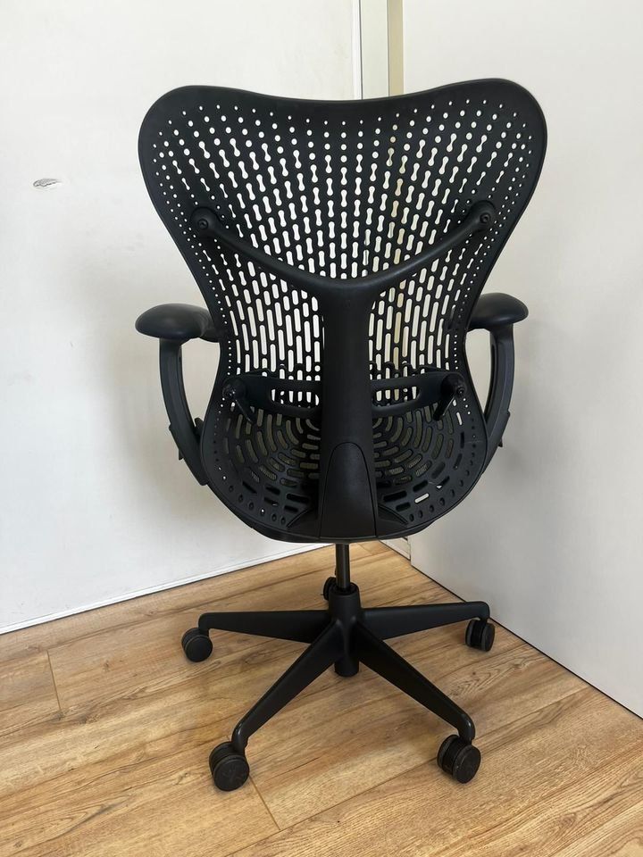 Herman Miller Stühle: Herman Miller Mirra Full Option – Gebraucht aus Purmerend von Offeco 4