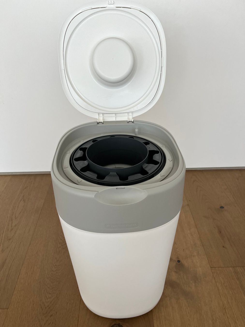 Tommee Tippee Abfalleimer: Windeleimer Twist & Click – Gebraucht aus Fislisbach von achermannr7981