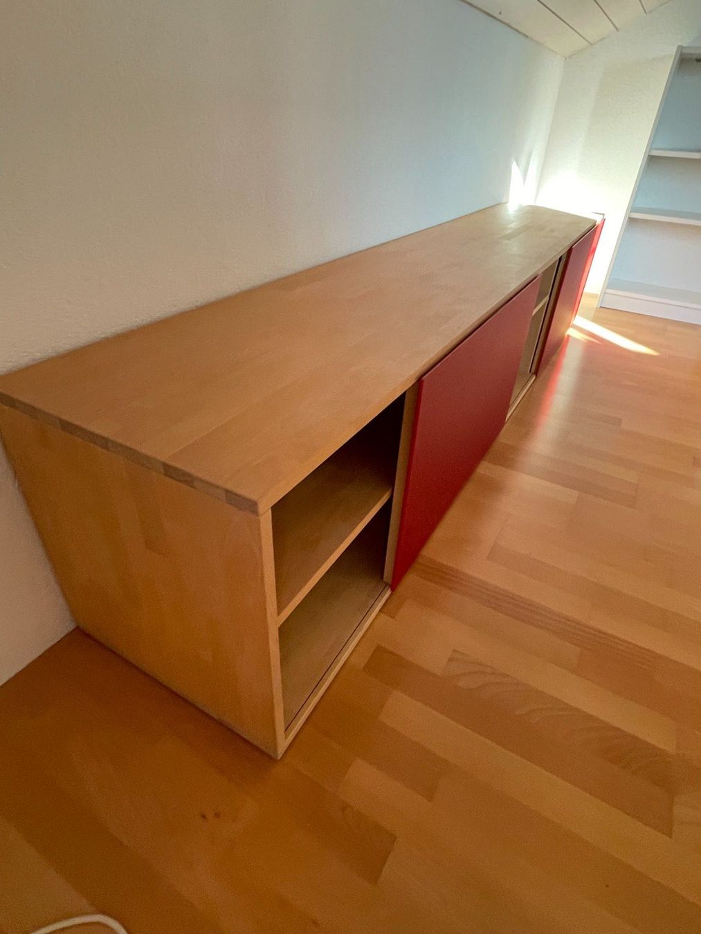 Mobili TV: Schönes Sideboard Reseda Holz – Usato da Niederweningen venduto da mirabet 1