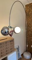 Grande lampe/lampadaire à arc chromée vintage des années 70