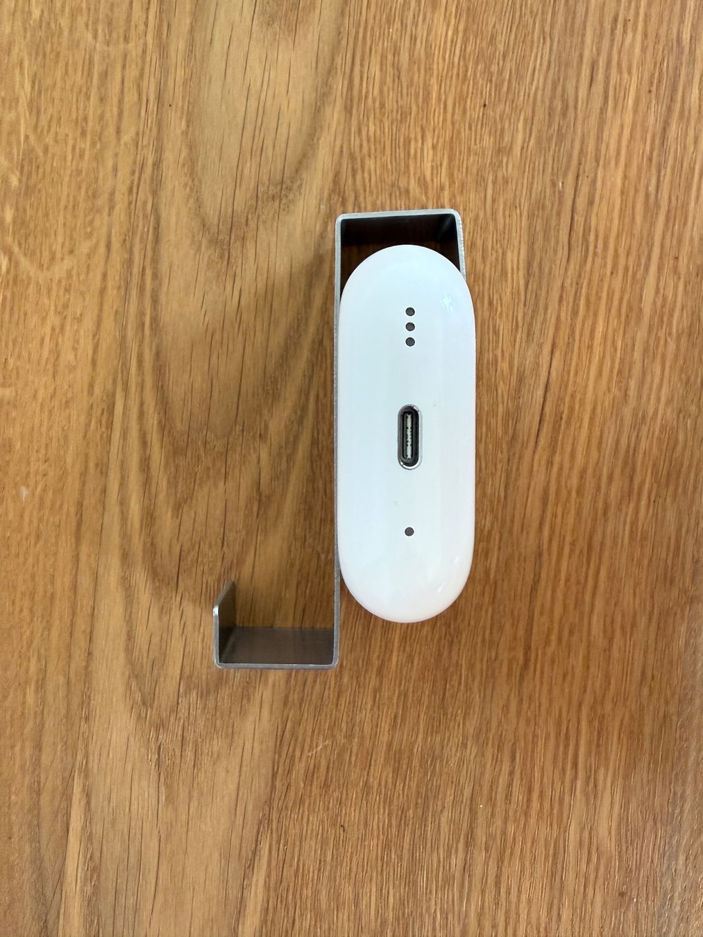 Apple Cuffie: APPLE AirPods Pro 2 Charging Case – Usato da Lausanne venduto da Nine1982 8