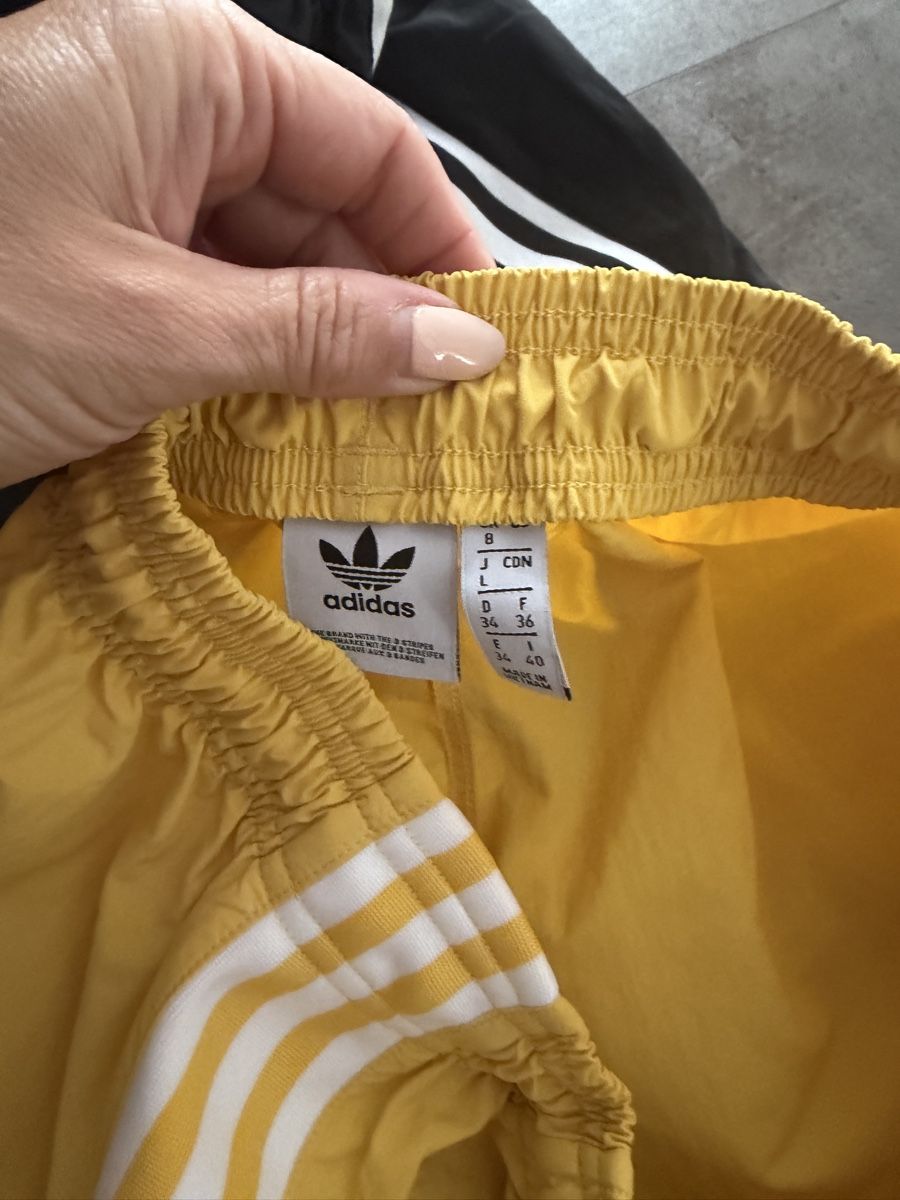 Adidas Pantaloni: Adidas Hosen – Usato da Neerach venduto da the_modern_mini 6