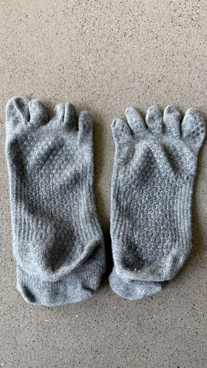 Socken: Yoga Socken. 39-42, eher 39 – Gebraucht aus Luzern von mar_x96f 1