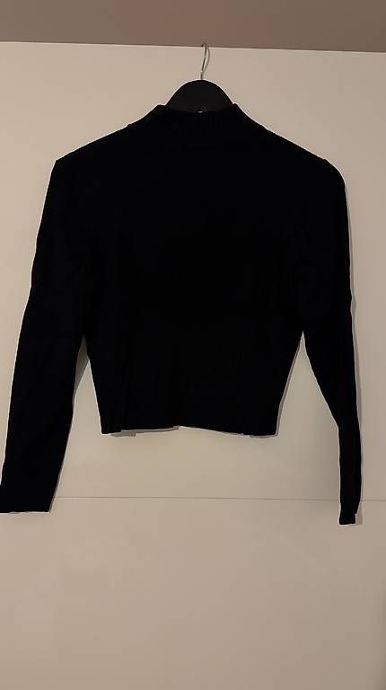 Maglioni & Felpe: Pull court H&M Divided noir  Taille L – Usato da Biel/Bienne venduto da Cli 3