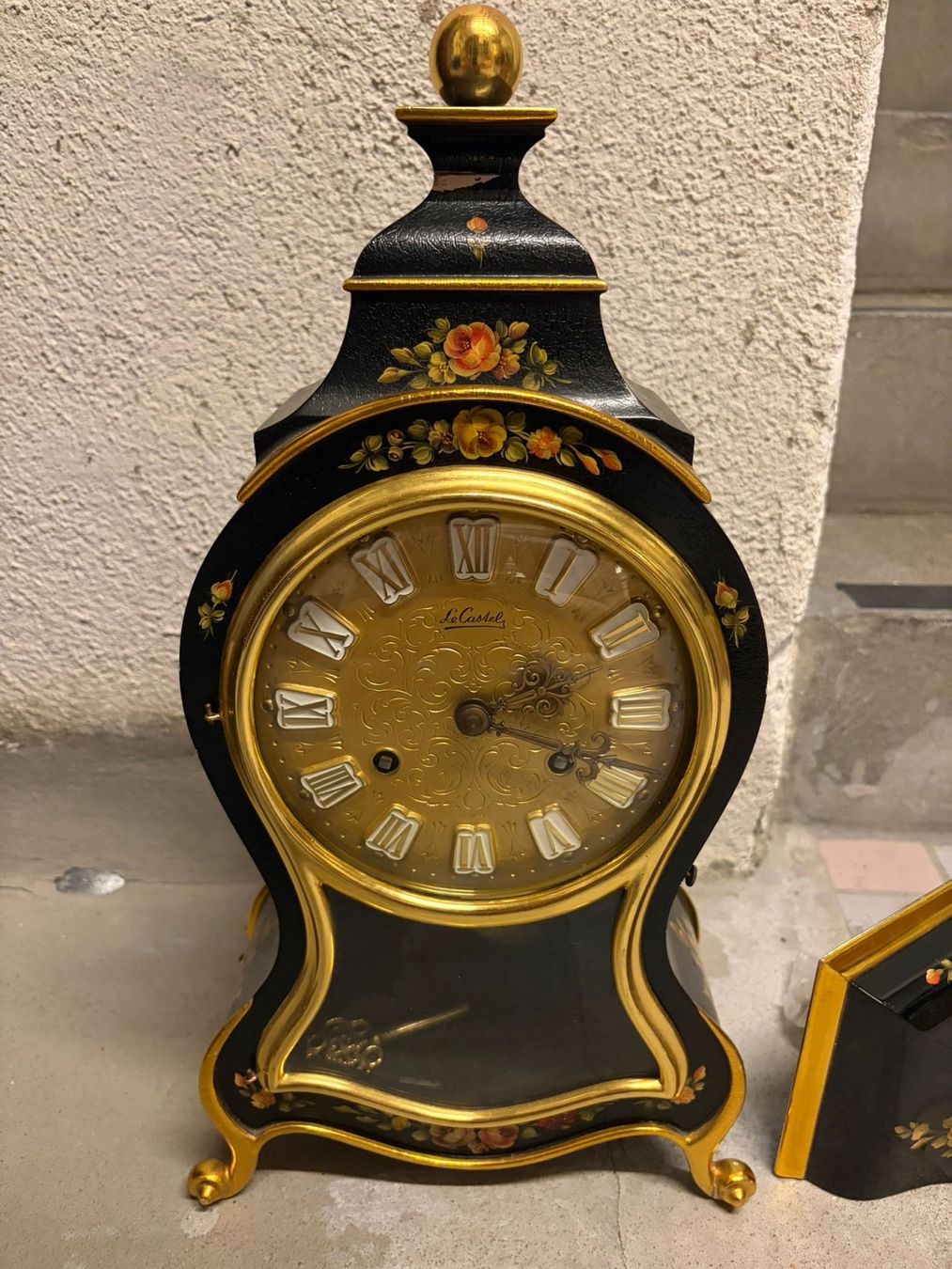 Orologi da terra & Orologi da parete: Neuenburger Pendule Le Castel mit Sockel – Usato da Zürich venduto da oli_9dhs