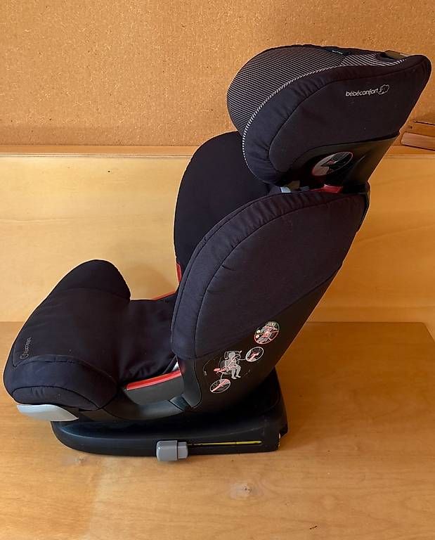 Sièges auto: Siège auto Rodifix Bb confort  – D'occasion à Lausanne par isa_qf8z 1