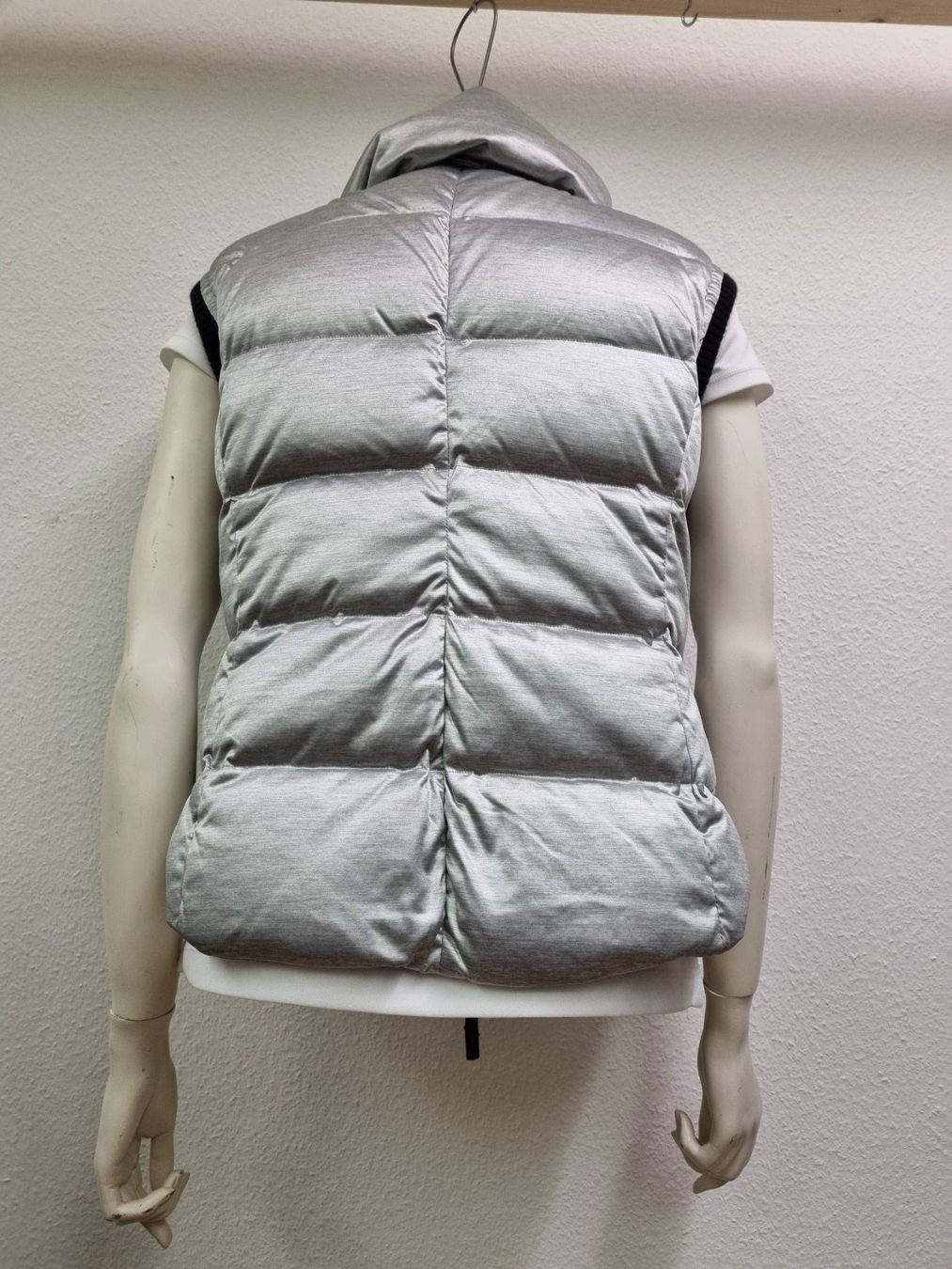 Gilet & Giacche senza maniche: St. Emile Gilet Grösse 40 – Usato da Schönenwerd venduto da Chez_Mimi 1