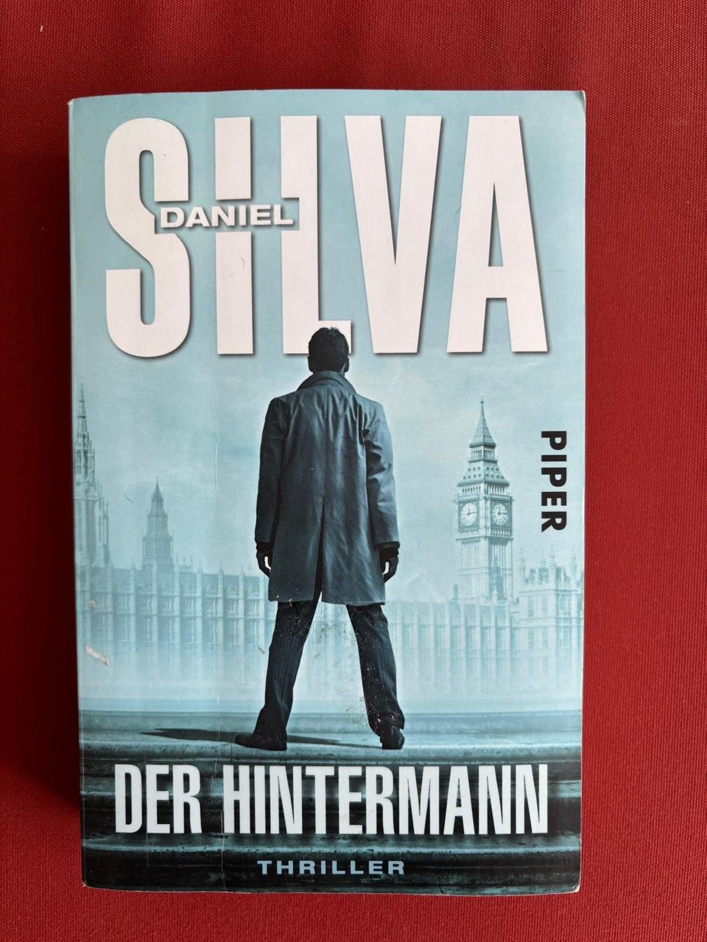 Libri: Silva Daniel - Der Hintermann / Thriller – Usato da Schaffhausen venduto da buecherlaus-thriller