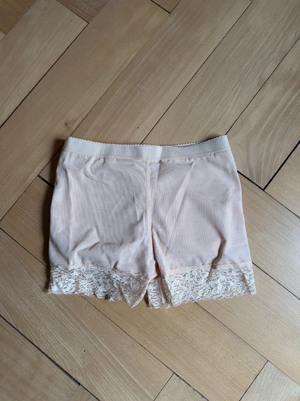Altra biancheria intima: Push-up Panty nude mit Spitze S – Nuovo (secondo la descrizione) da Zürich venduto da Diazaio