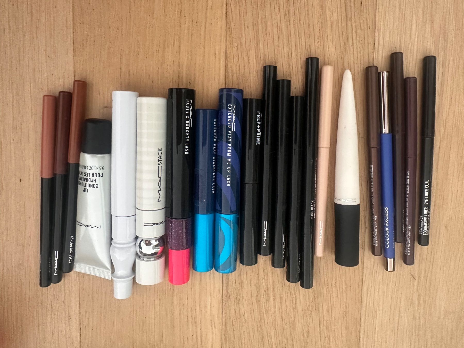 Estée Lauder Make-up: Löse meinen Make-up Koffer auf – Usato da Dübendorf venduto da eld_5pbv 2