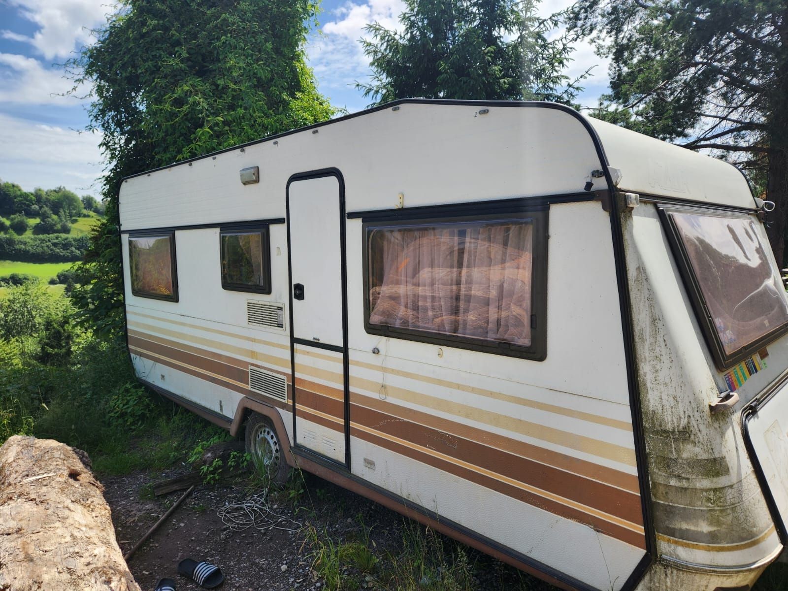 Veicoli da campeggio: Wohnwagen Occasion – Usato da Maladers venduto da Seba23541 1