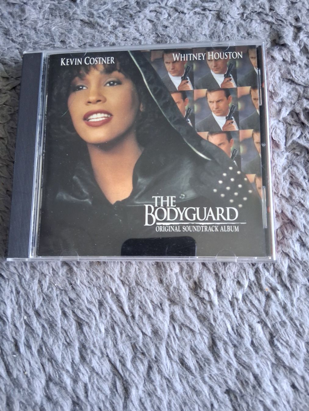 CDs: THE BODYGUARD      SOUNDTRACK   CD – D'occasion à Wetzikon ZH par Ramones01
