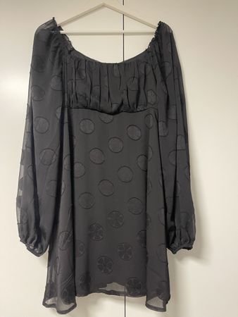 Schwarzes Missguided Kleid Gr. 36 Puffärmel