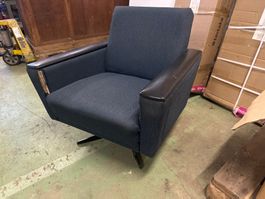 Gemütlicher Dreh-Sessel aus den 70er, Stoffbezug,