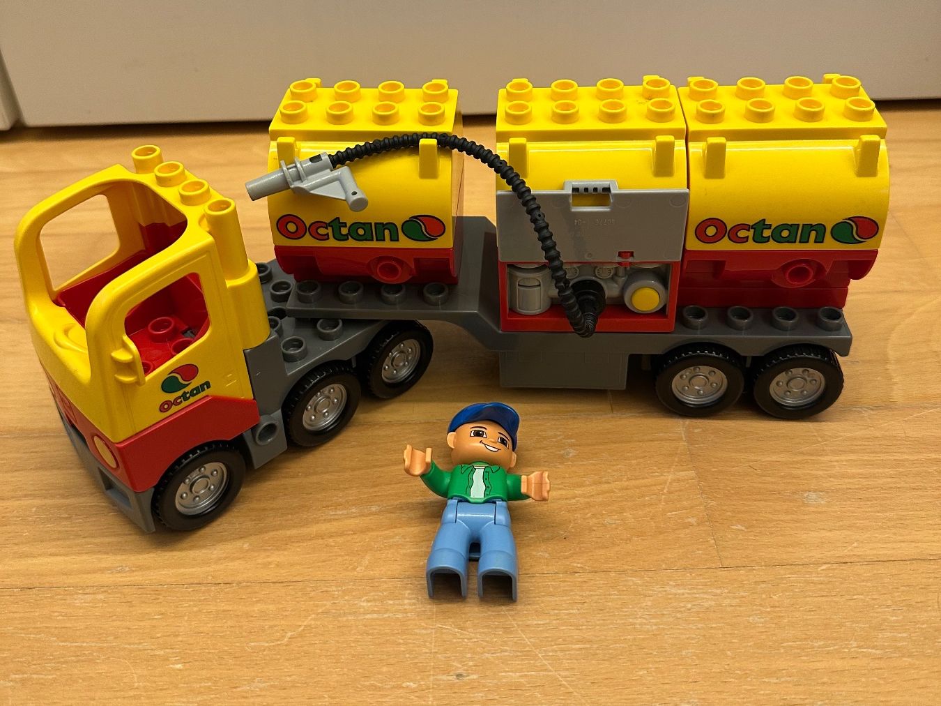 Lego Kit di costruzioni: LEGO Duplo 5605 - Tanklaster – Usato da Ziefen venduto da elika