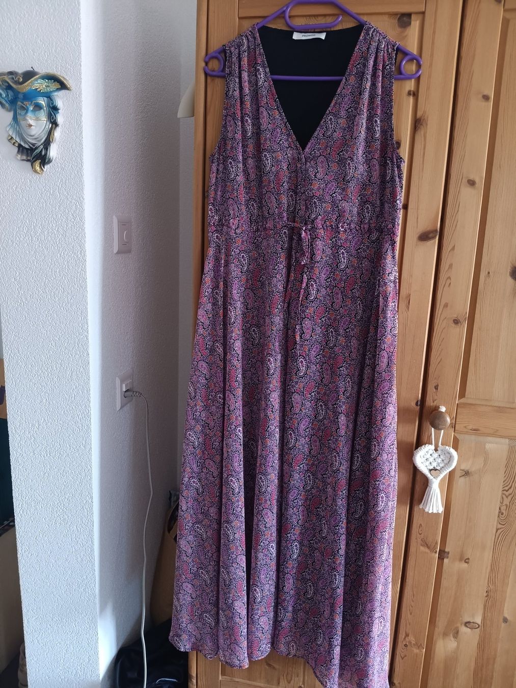 Promod Robes: Robe longue polyester Promod – D'occasion à Neuchâtel par den_7x9p