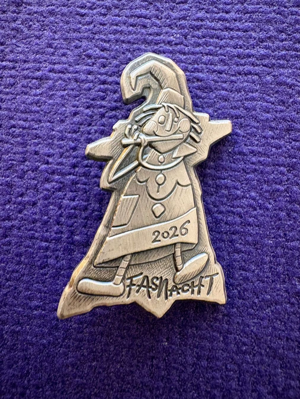 Basler Placchette & Badge: Fasnachtsblagedde Basel 2026 - silber – Usato da Oberwil BL venduto da nefret01
