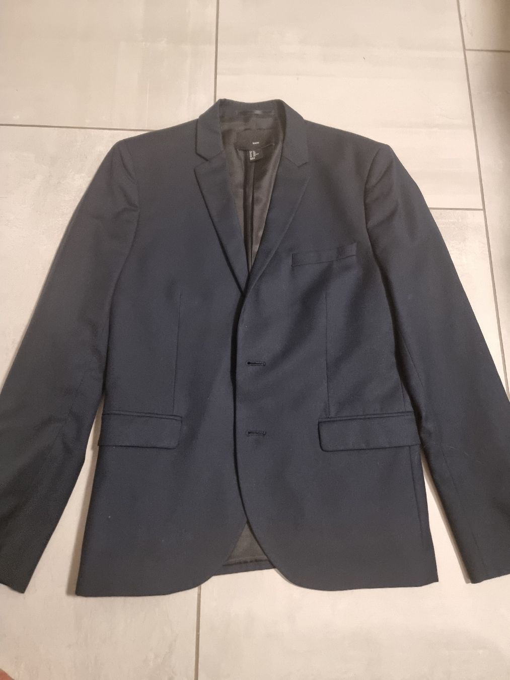 H&M Lotti di vestiti: 2x Blazer grösse 50 und 46 – Usato da Wohlen AG venduto da niki31