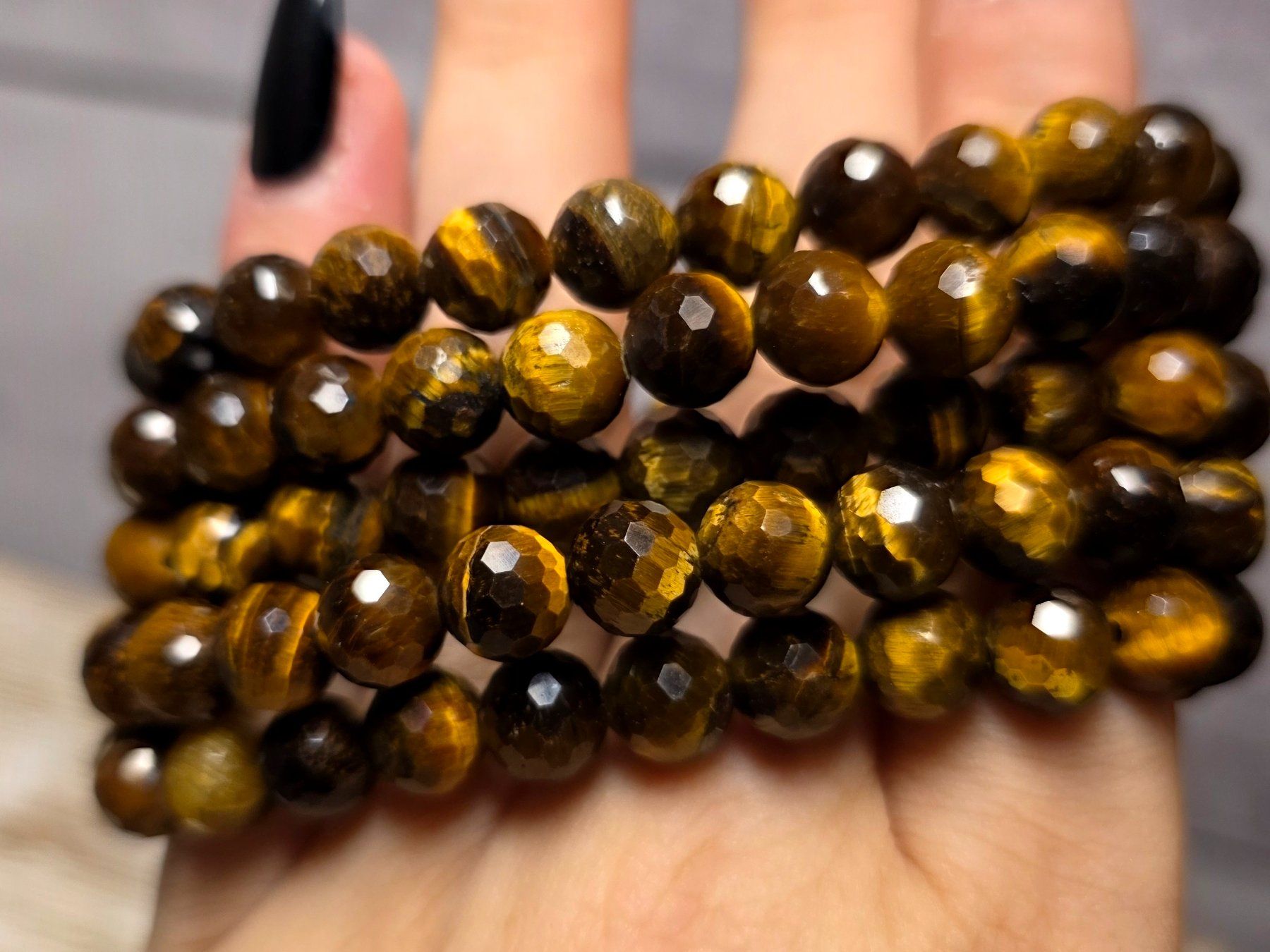 Minerali & Pietre curative: Facettiertes Tigerauge Armband 8mm – Nuovo e nell'imballaggio originale da Matzingen venduto da Shay_Crystalz 1