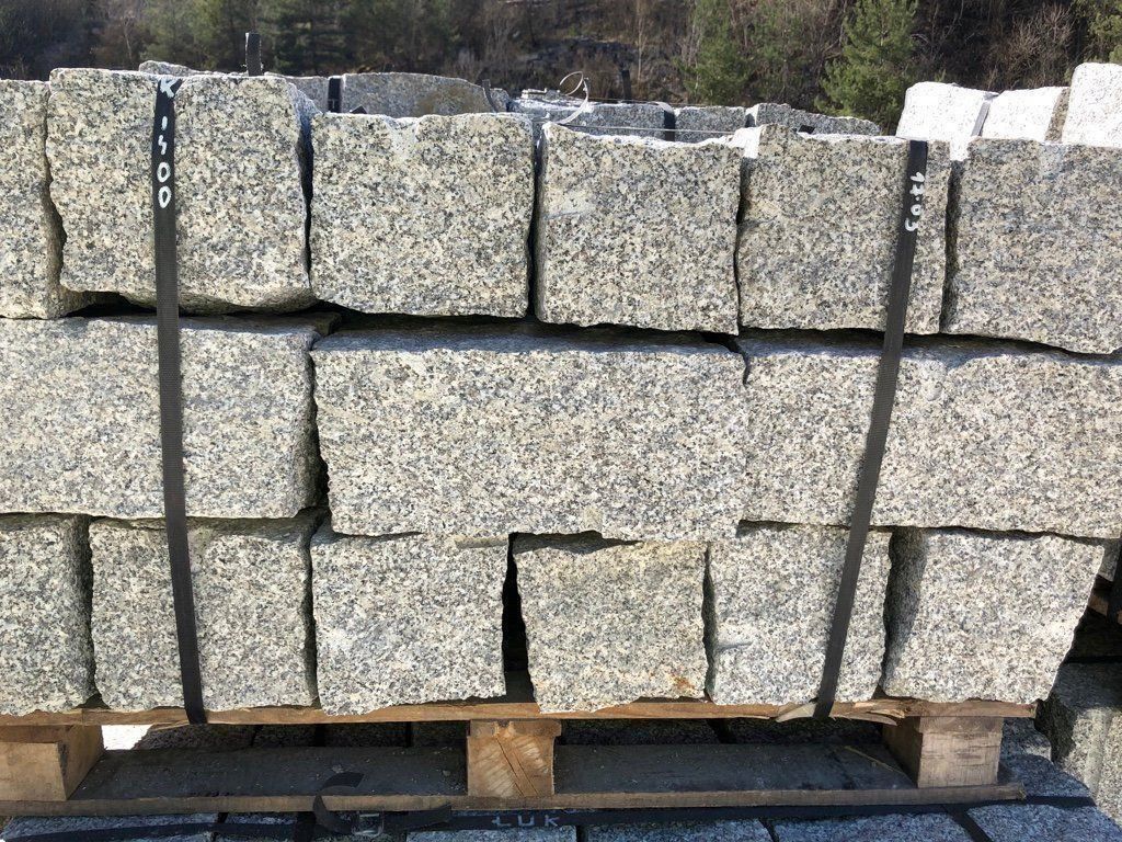 Pietre & tegole: 3.20 To Kleinmauersteine Granit hellgrau – Nuovo e nell'imballaggio originale da Steinmaur venduto da Steinbeisser