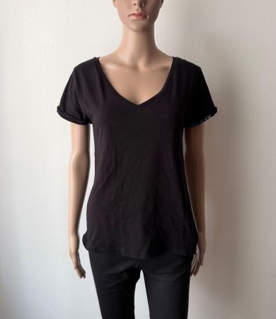 LOU BLACK T-Shirt 🖤