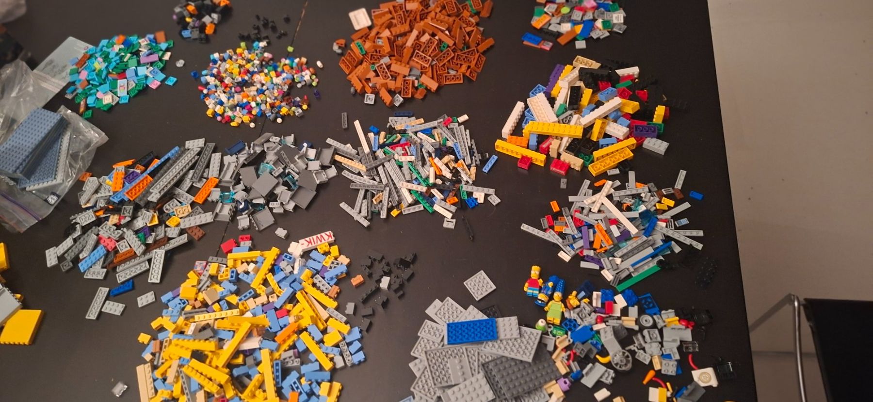 Lego Kit di costruzioni: 71016 LEGO The Simpsons Kwik-E-Mart – Usato da Kriens venduto da Red_Sparrow 2