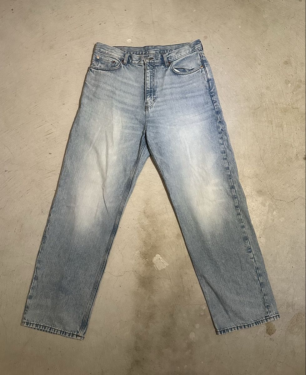Weekday Jeans: Weekday Galaxy Loose Jeans ice blue 32 – Nuovo (secondo la descrizione) da Dättwil AG venduto da seung.kuk
