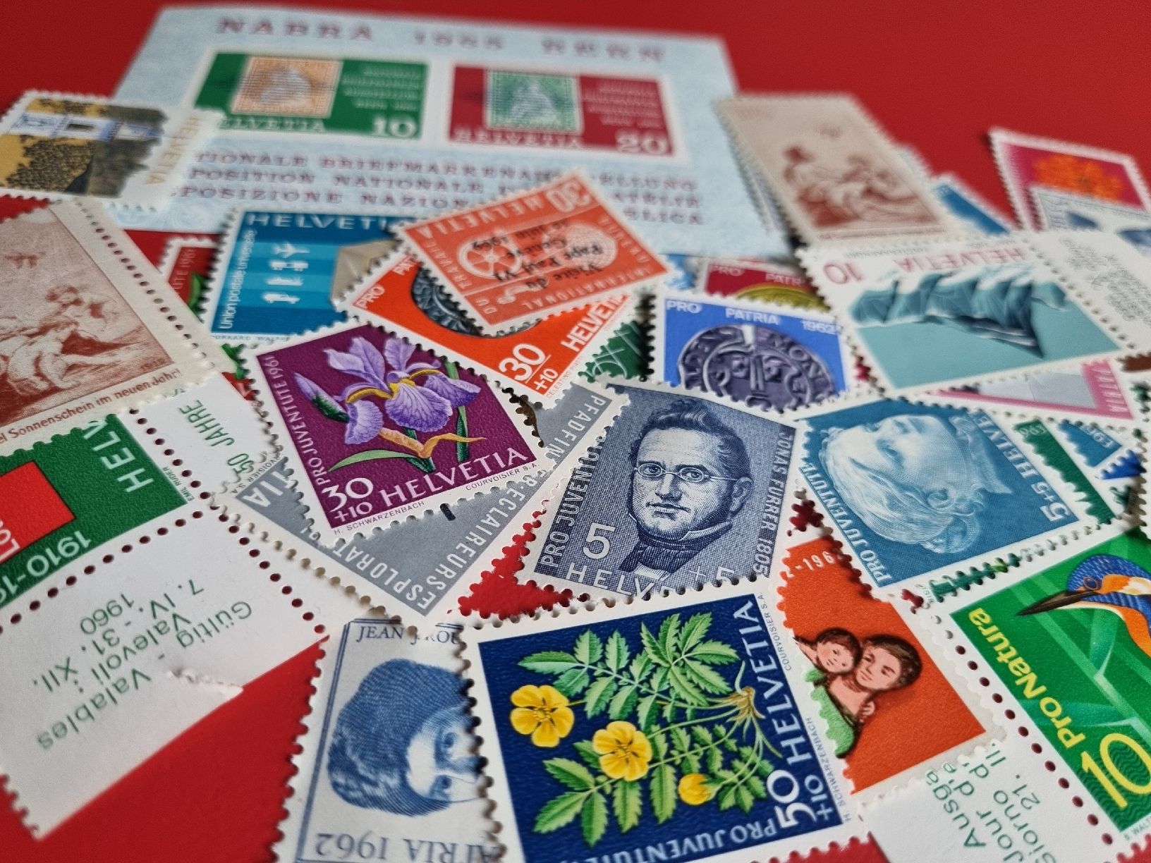 Tutti i francobolli: SAMMLUNG SCHWEIZ: POSTFRISCH MIT BESSEREN - AB 1.- – Nuovo (secondo la descrizione) da Heimenschwand venduto da rog_p7h9 3