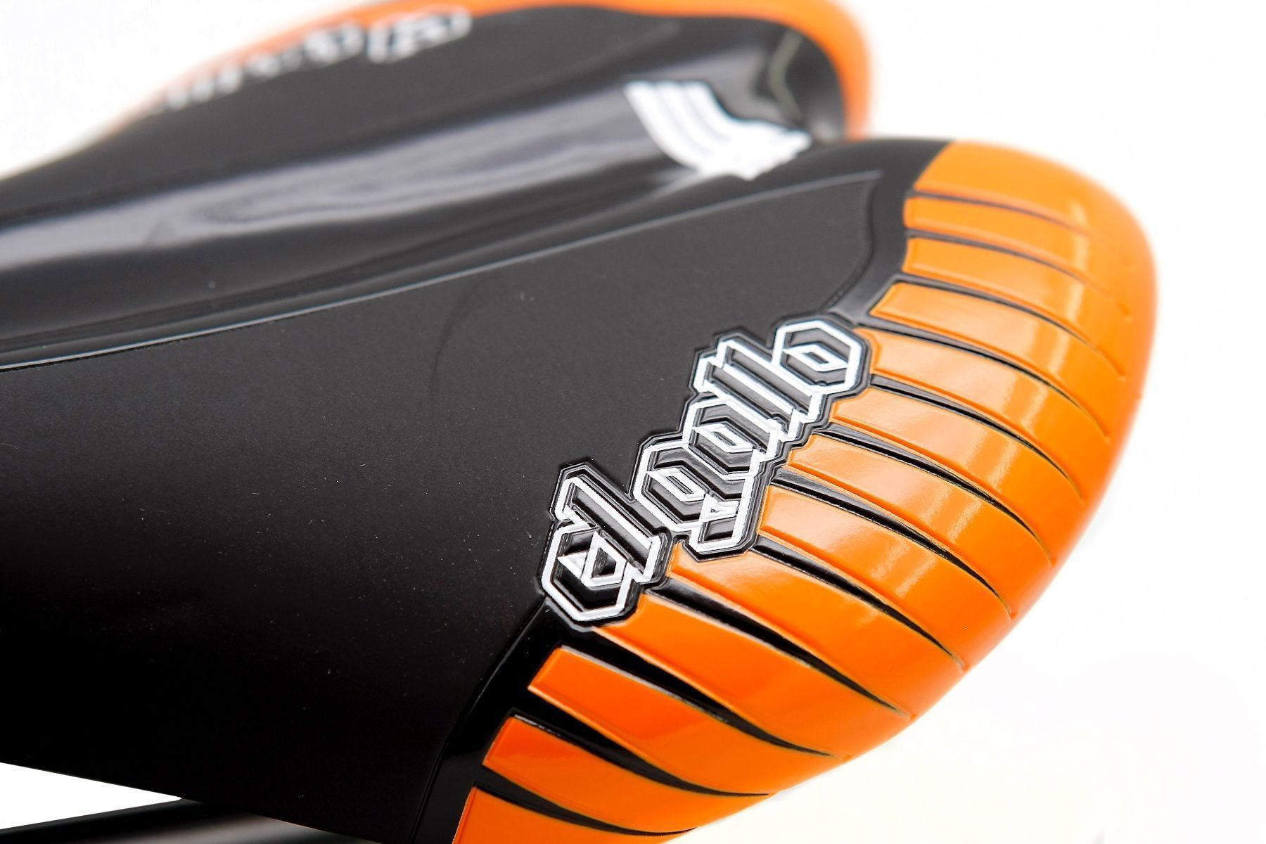 Pezzi di ricambio: MTB Sattel NDR - schwarz-orange – Nuovo e nell'imballaggio originale da Zwillikon venduto da RasantShop 2