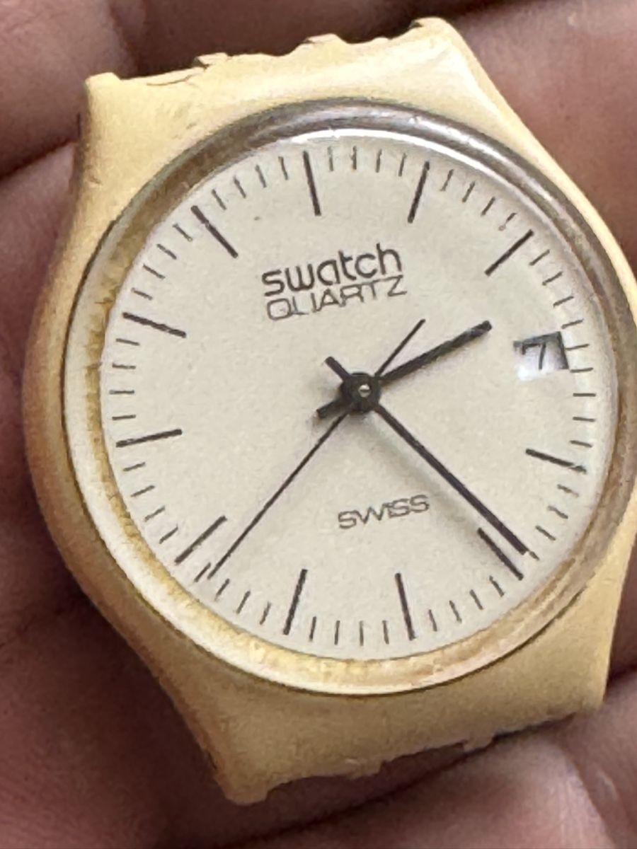 Swatch Montres: Swatch Uhr B83 – Défectueux à Rorschach par Spektar