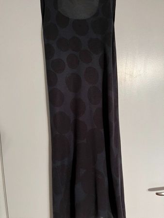 Sommerkleid aus dunkelblauem Strick vom Koocai, Gr.1