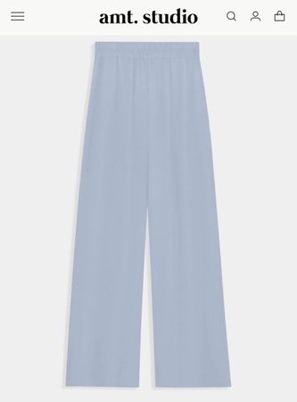 Hellblaue Flowy Hose aus Tencel von amt. Studio