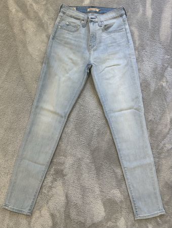 Levi's 721 High Rise Skinny NEW